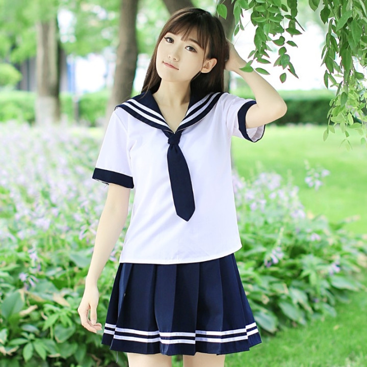 Vetement japonais coréen - Uniforme scolaire cravate costume de Marin - vue tete