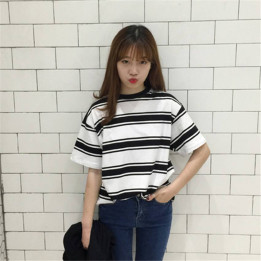 T-Shirt japonais Japan Style Harajuku Rayures noir face
