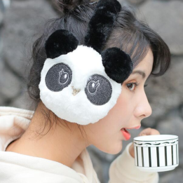 Cache oreille polaire Panda