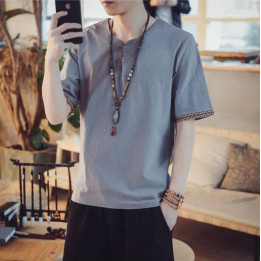 T-shirt homme avec broderie sur les manches