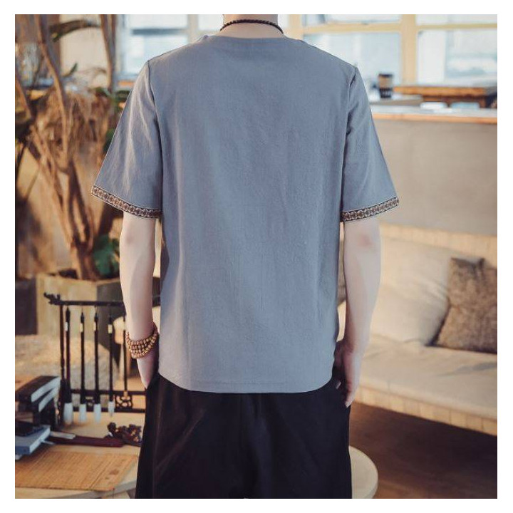 T-shirt homme avec broderie sur les manches