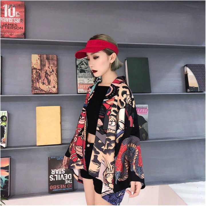 Vêtements japonais et coréens pour fille - Kimonos japonais et coréens pour femme - Kimono Akai kami