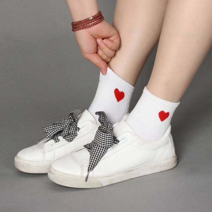 Chaussettes coeur rouge Kawaii Blanches
