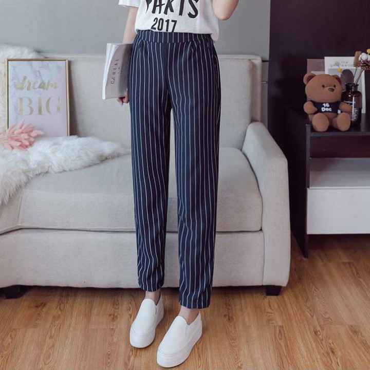 Pantalon Crayon  à rayures bleu marine