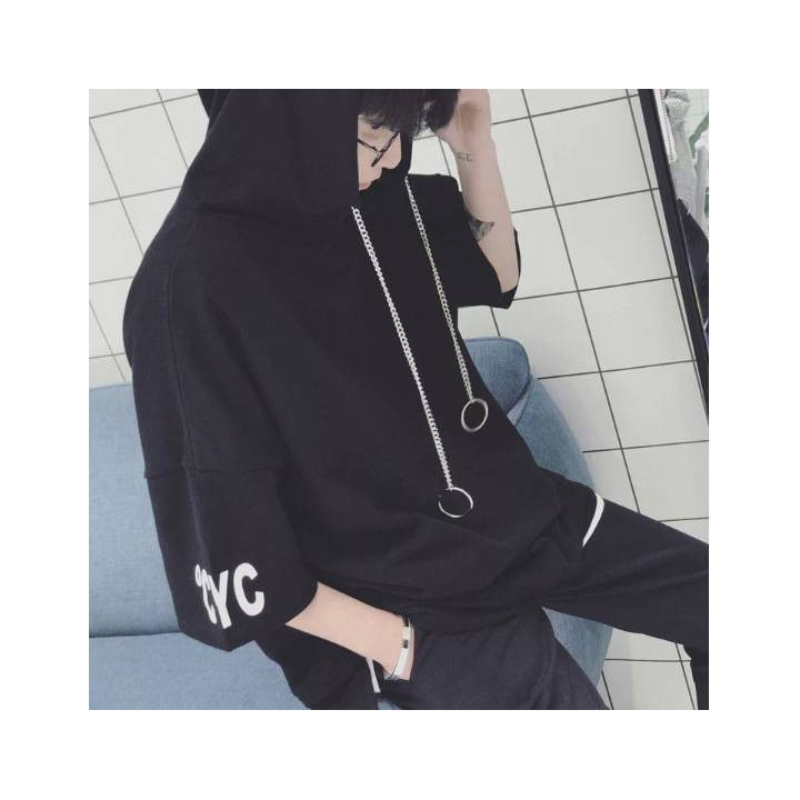 T-shirt à capuche Nekkuresu