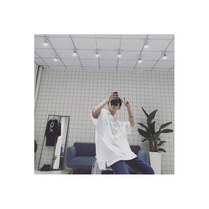 T-shirt à capuche Nekkuresu