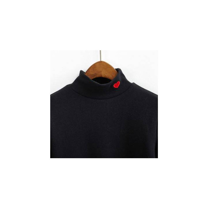 Vêtements japonais et coréens pour filles - Pulls japonais et coréens pour femmes - Pull col montant coeur rouge