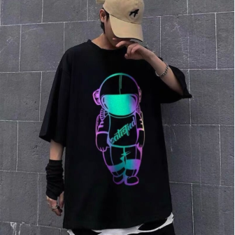 T-shirt Asutoronōto Néon
