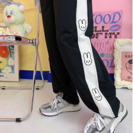 Pantalon Torakkusūtsu