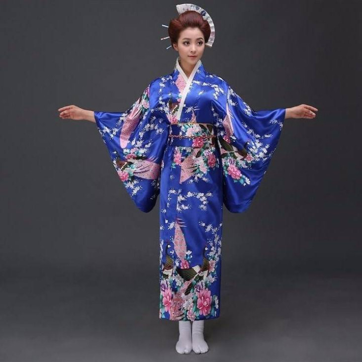 Vêtements japonais et coréens - Kimonos japonais et coréen - Kimono japonais oiseau fleurs
