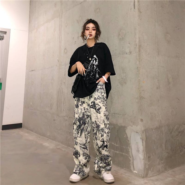 Vêtements japonais et coréens pour filles - Vêtements japonais et coréens pour filles - Pantalon Ample à motif Gurafiti