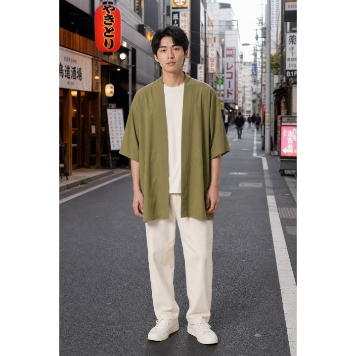 Kimono floral fluide — lifestyle extérieur