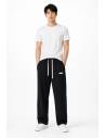 Pantalon droit — porté de face